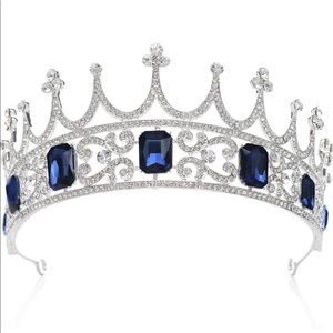 Costume Rhinestone Queen Crown